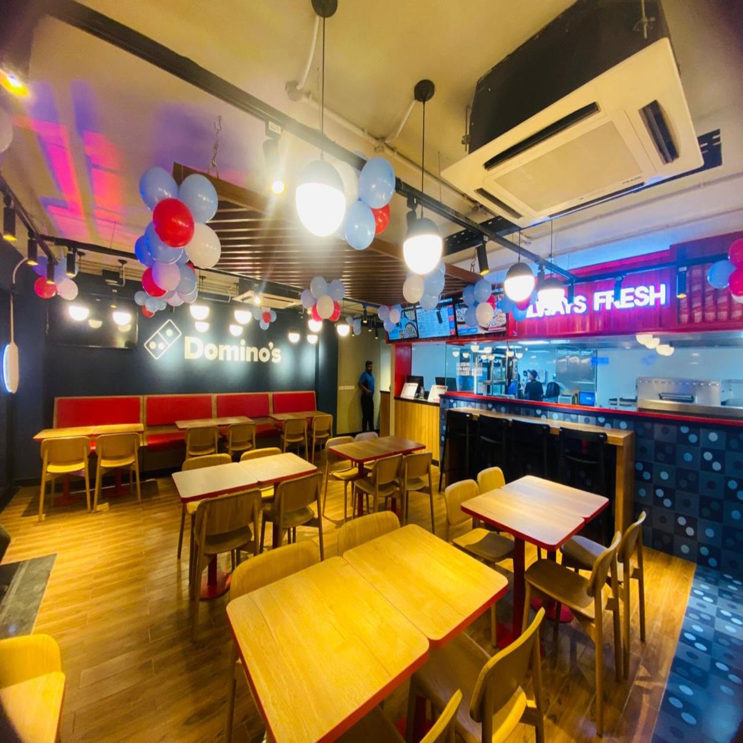 Domino's Pizza Khayaban-e-Ittehad, DHA Phase 2, Karachi