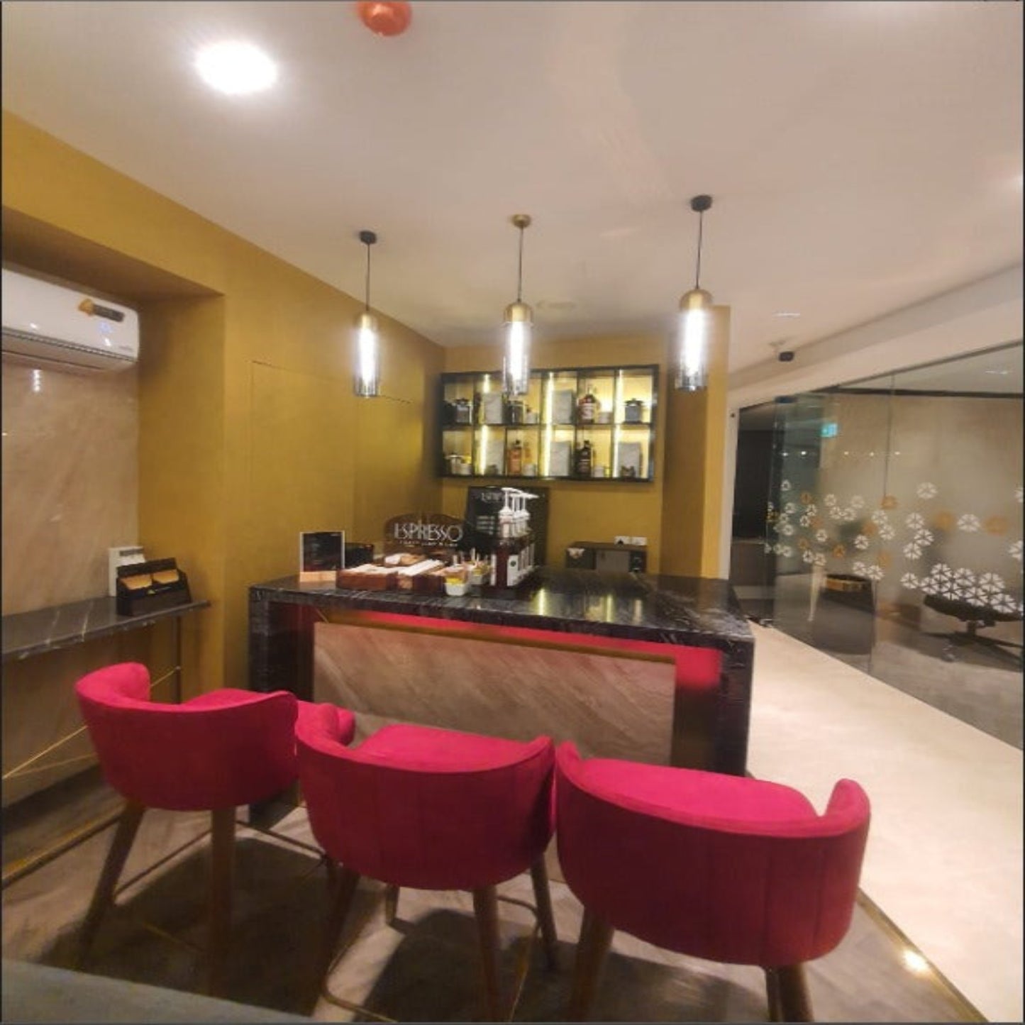 Bank Alfalah Limited Islamic Premier Lounge, DHA Phase 8, Karachi