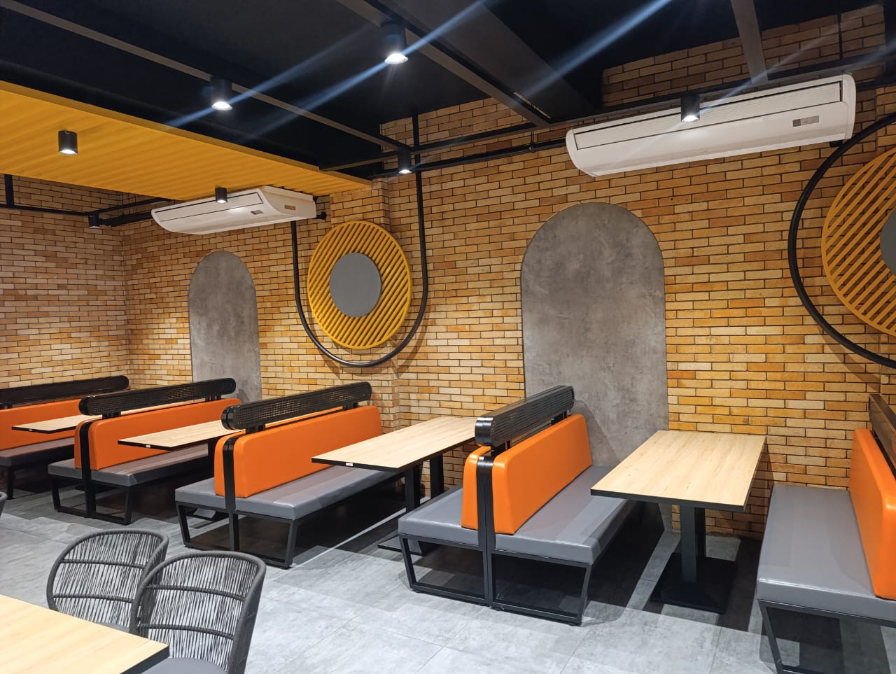 Restaurant Furniture Supply – Cheezious Mardan